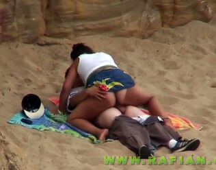 Caught porking on the beach in spycam vid compilation